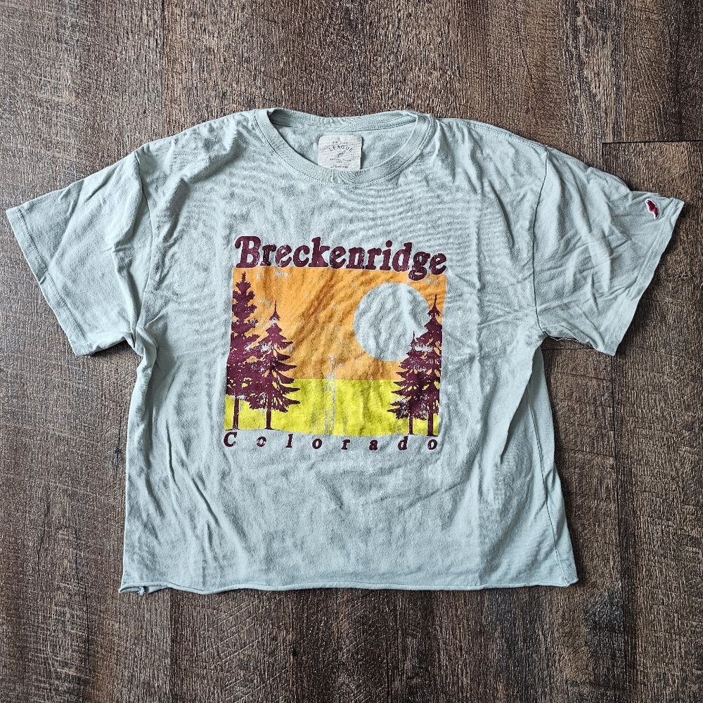 League Breckenridge Colorado Graphic Tee - Light Blue with Maroon & Yellow Print